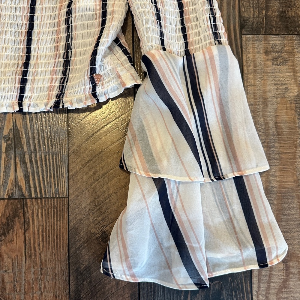 GUESS STRIPED CROP TOP OFF SHOULDER SIZE XS - Picture 3 of 6